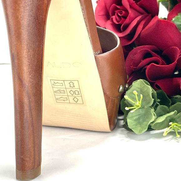 ALDO LARAA BROWN LEATHER WOODEN HEELED SANDALS - Picture 14 of 16